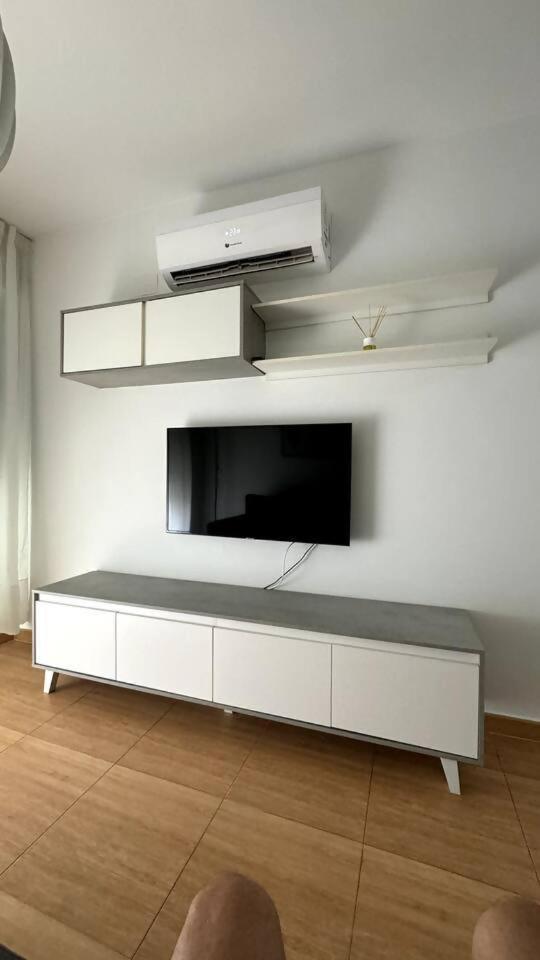 Apartamentos Felip 3 Бурриана Экстерьер фото
